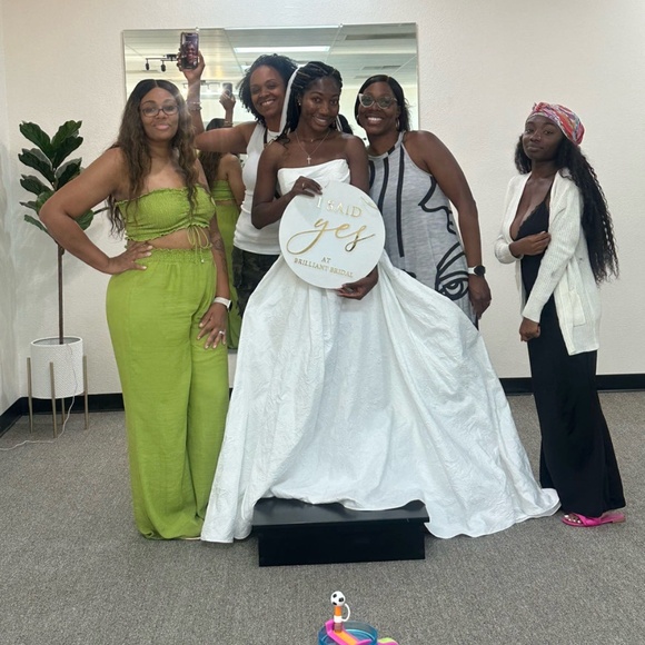 Wedding dress Brocade Davinci - Picture 3 of 5